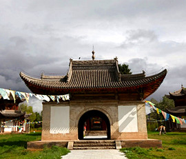 Shengyou Lamasery in Zhaosu