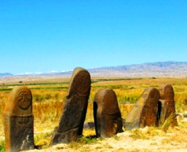 Kermuqi Tombs with Stone Coffin