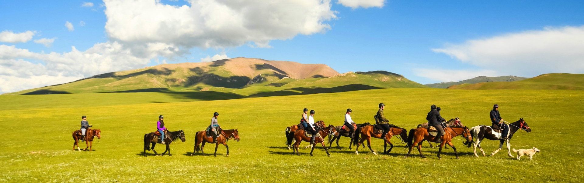 Xinjiang Horseback Riding Tours